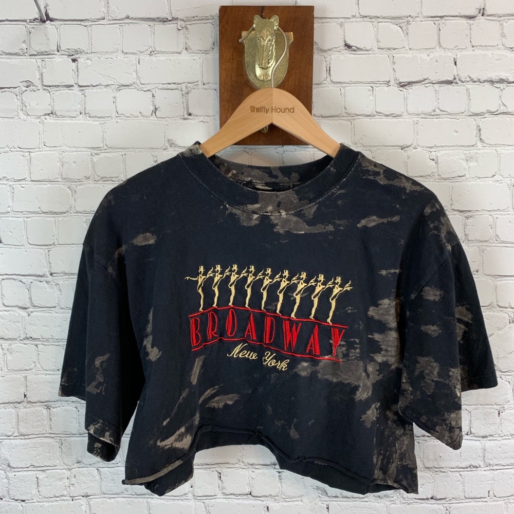 BROADWAY ! NEW YORK embroidered bleached crop top